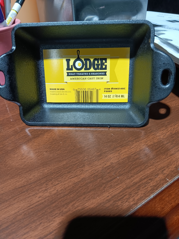 Lodge Cast Iron Small Loaf Bread Pan